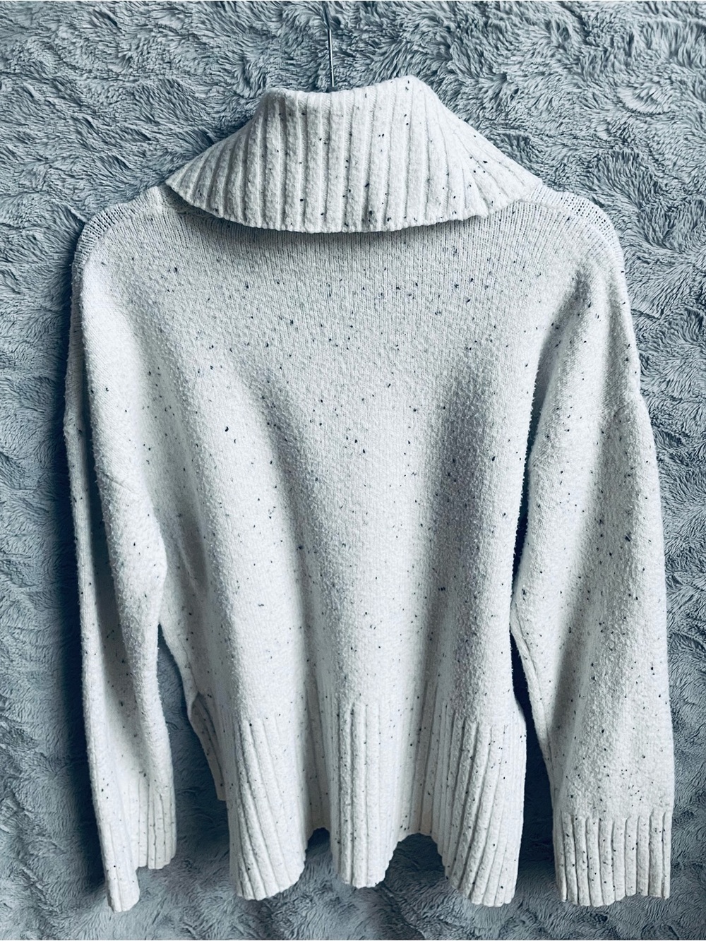 Relaxed Turtleneck Sweater - Picture 4 of 4